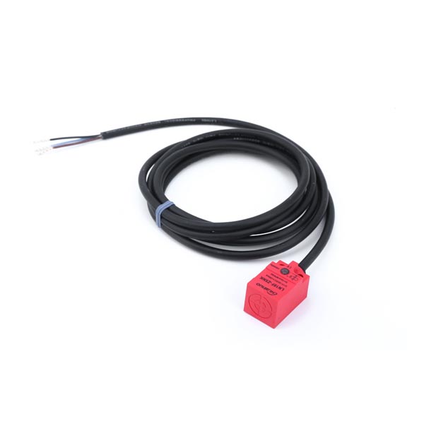 18*18 Square linear type proximity sensor